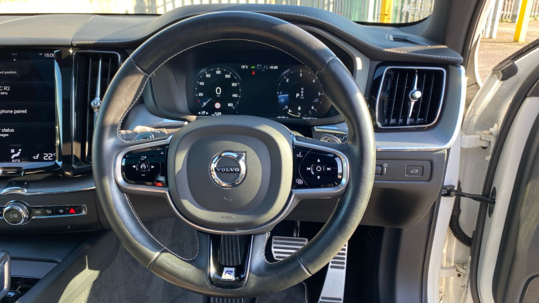 Volvo Xc60 2.0 B4D R DESIGN Pro 5dr AWD Geartronic Diesel Estate